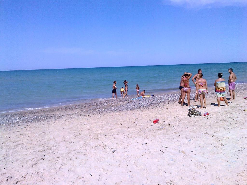 Casa Vacanze Roccella Beach Кампофеличе ди Рокела Екстериор снимка